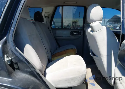 2008 Chevrolet Trailblazer Fleet z USA, uszkodzony, nr VIN 1GNDS13S882106461